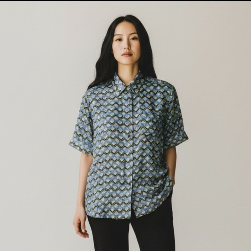 Wildfang The Empower Satin Short Sleeve Button Up Geometric Unisex Large NWT